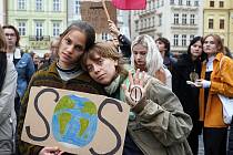 Východoevropská stávka za klima na Staroměstském náměstí v Praze v režii studentského ekologického hnutí Fridays for Future.