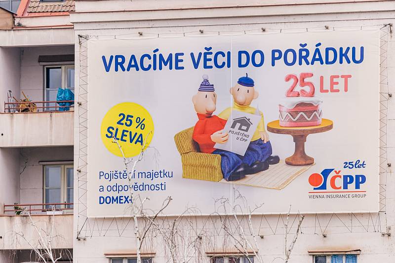 Billboardy a venkovní reklama v Praze. Ilustrační foto.