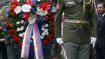 Před budovou Českého rozhlasu ve Vinohradské ulici v Praze se 5. května 2010 uskutečnil pietní akt k 65. výročí květnového povstání českého lidu a konce druhé světové války.