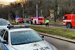 V Praze se v ulici Na Petřinách srazila tři hasičská auta a dodávka.