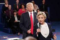Donald Trump a Hillary Clinton při prezidentské debatě.