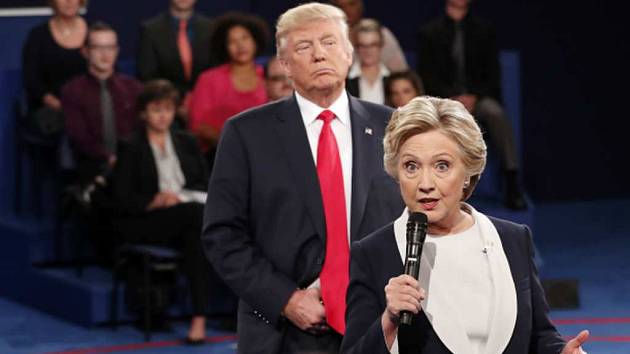 Donald Trump a Hillary Clinton při prezidentské debatě.
