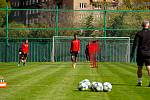 Fotbalisté Slavie Praha poprvé trénovali v nouzovém stavu kvůli epidemii koronaviru.