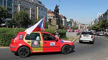 Z protestní 'Jízdy za naše děti a svobodu' na Václavském náměstí v Praze.