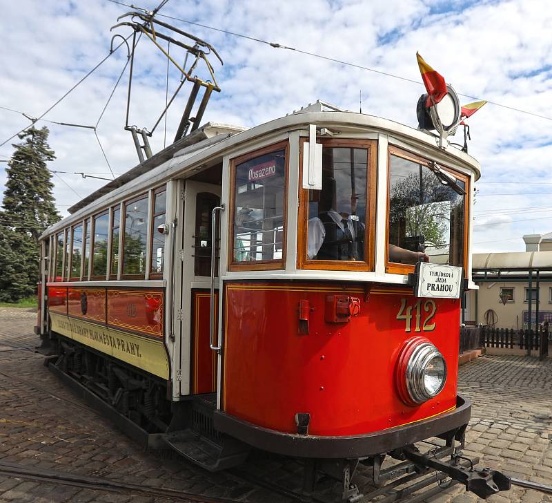 Tramvaje -  Muzeum městské hromadné dopravy ve vozovně v Praze-Střešovicích.