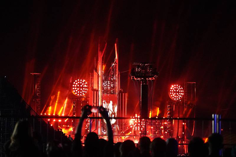 Pondělní koncert kapely Rammstein v Praze.