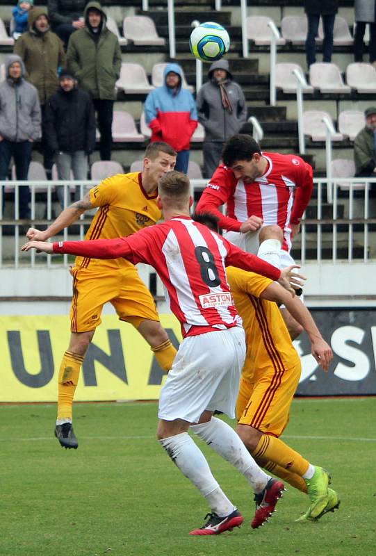 17. kolo FNL: Viktoria Žižkov - Dukla Praha 5:2 (2:2).