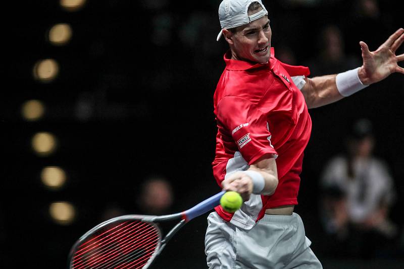 Laver cup, hraný 22. září v Praze. Zápas Dominic Thiem,Team Europe proti John Isner, Team World