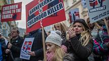 Před norským velvyslanectvím v Praze se 16. ledna konal protest proti postupu norské sociální služby Barnevernet. Kritici jí vytýkají odebírání dětí z rodin cizinců v Norsku. Akce je součástí řetězu demonstrací v různých zemích.