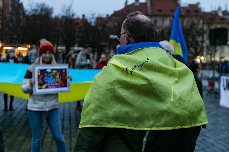 Z demonstrace Křídla pro Ukrajinu #WingsForUkraine, kterou uspořádala platforma Stojíme za Ukrajinou na Staroměstském náměstí v Praze 15. března 2022.