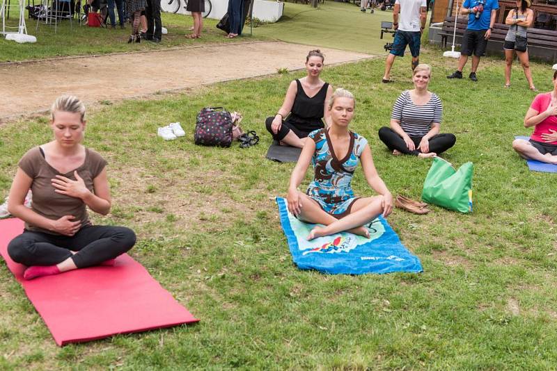 Z festivalu Nenechte si ubližovat ve Žlutých lázních v Praze.