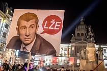 Na pražském Václavském náměstí 15. listopadu protestovali lidé proti premiérovi Andreji Babišovi.