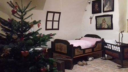 V areálu Chvalského zámku se budou zavírat Vánoce.