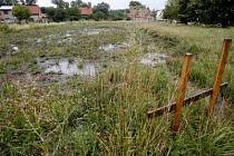 Stavba Polyfunkčního domu byla po třech měsících pro nejasnosti zastavena.