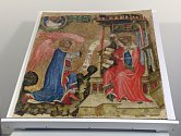 Středověký deskový obraz s námětem Zvěstování Panně Marii, který odborníci připisují Mistru Vyšebrodského oltáře.