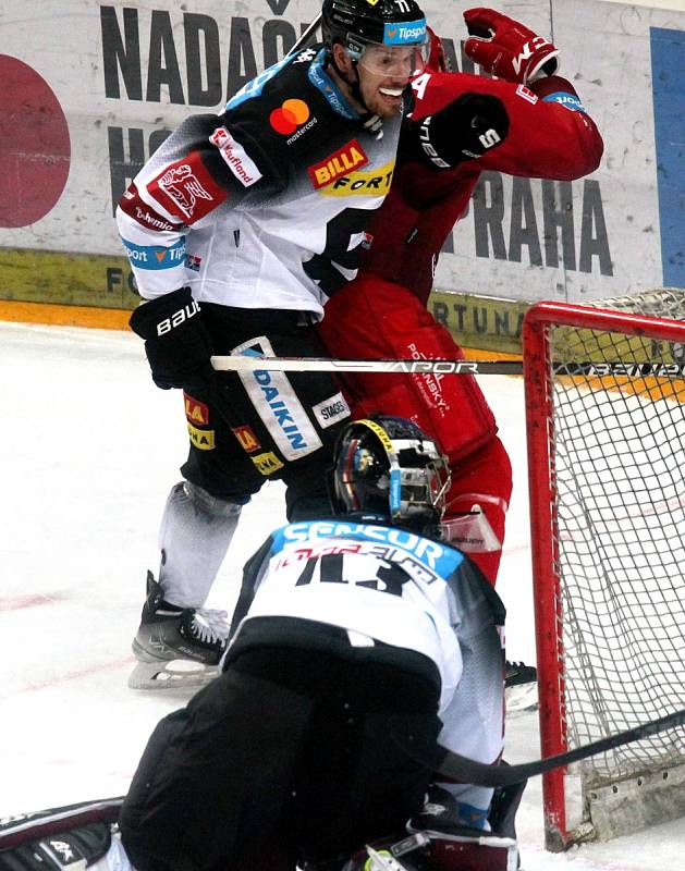 Sparta prohrála s Třincem páté čtvrtfinále 0:3 a je krok od konce sezony. Třinec bude doma útočit na postup