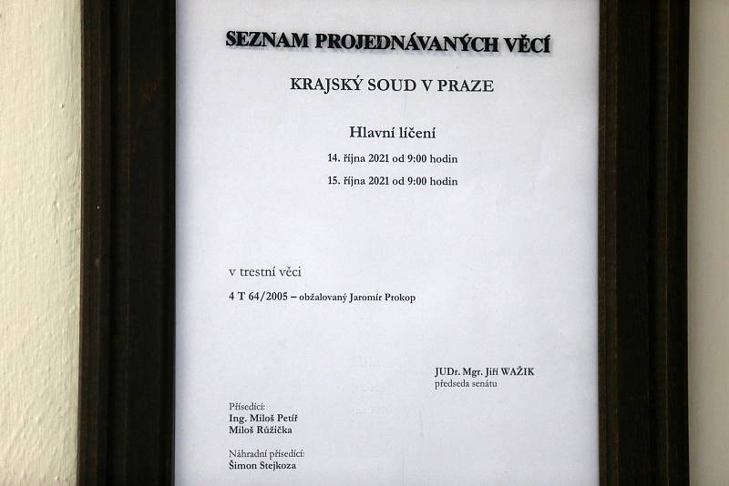 Krajský soud v Praze, nám. Kinských 5, Praha 5, místnost 6, projednávání kauzy Jaromíra Prokopa, posledního neodsouzeného člena tzv. Berdychova gangu.