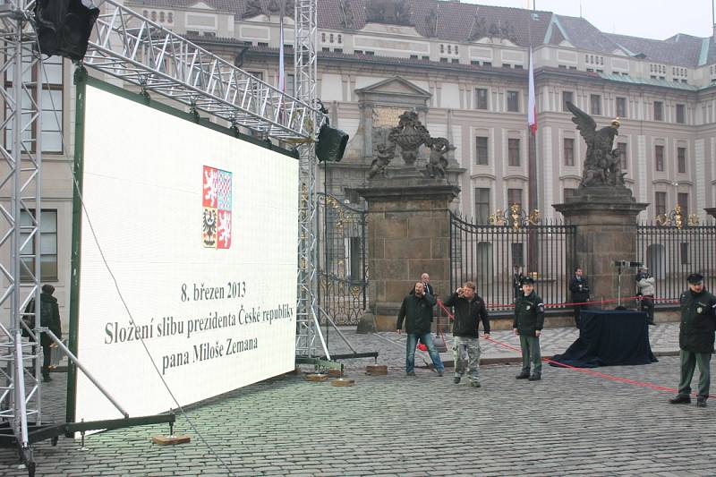 Prezidentská inaugurace v podhradí