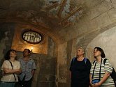 BETLÉMSKÁ JESKYNĚ. Návštěvníci chrámu se kochali podzemními prostory, ve kterých se k napsání své nejslavnějšopery údajně inspiroval i skladatel Bedřich Smetana.í 
