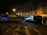 Nákladní vozidlo s vrtnou soupravou zablokovalo v neděli 6. února 2022 ulici Bělehradská.