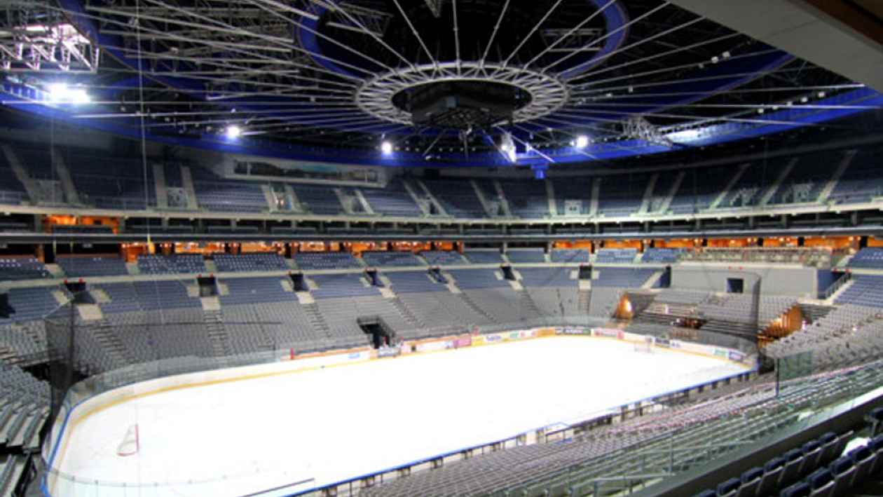 Pražská O2 arena bude po vzoru NHL využívat i první řadu hned za