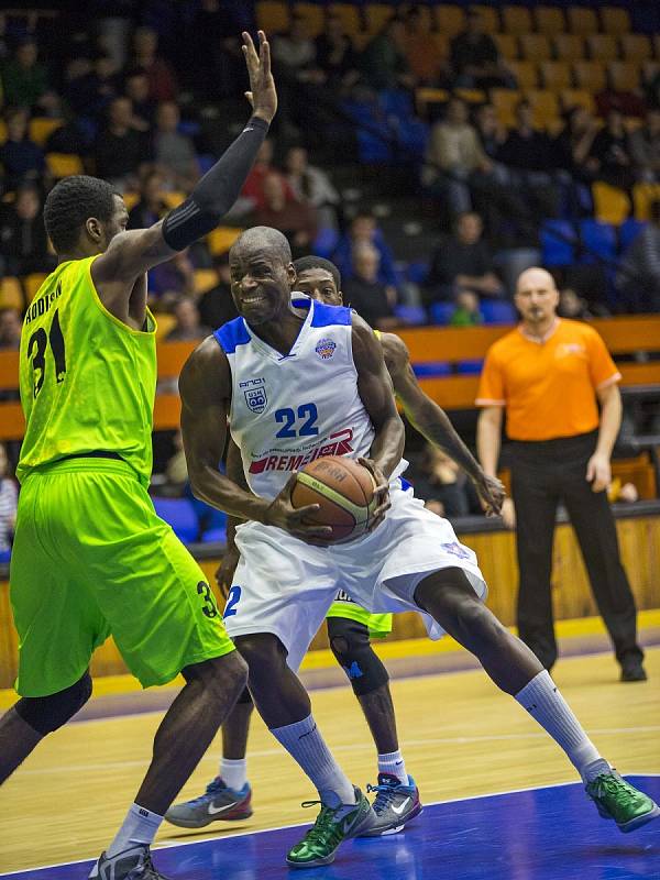 Basketbalisté USK podlehli Levicím 65:70.