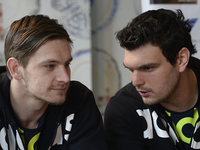 Přestupová lasa se točí okolo hlav brankáře Tomáše Petržaly (vpravo) a reprezentanta Milana Kotrče.