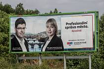 Hana Kordová Marvanová na předvolebním billboardu.