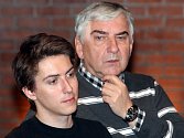 Vůbec poprvé se díky Amadeovi na jednom jevišti v hlavních rolích setkávají Miroslav Donutil a jeho syn Martin.
