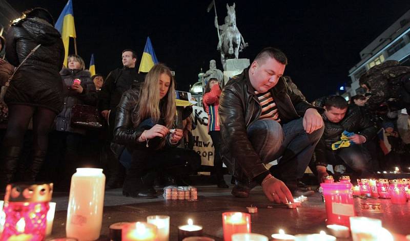 Demonstrace Ukrajinců kvůli součastné situaci na Ukrajině. Václavské náměstí 20.února.