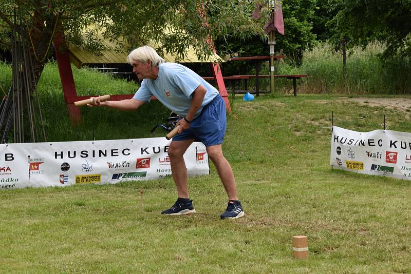 Parta Husinec Kubb se zapsala do České knihy rekordů, sportovní disciplínu "kubb" hrála nonstop 24 hodin.