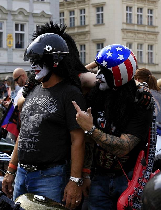 Spanilá jízda v rámci Prague Harley Days 2016.