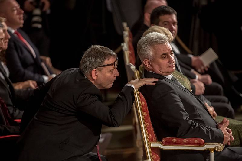 Prezident Miloš Zeman předal 28. října na Pražském hradě státní vyznamenání