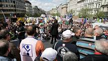 Demonstrace v Praze v sobotu 21.dubna na Václavském náměstí. 