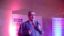 Roadshow TOP 09, která po všech krajích představuje lidem dokument Vize 2030, pokračovala 6. března v Praze. Karel Schwarzenberg.