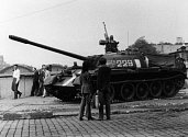 Fotografie z příjezdu okupačních vojsk v srpnu 1968 do Prahy. 