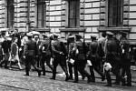 Fotografie z příjezdu okupačních vojsk v srpnu 1968 do Prahy. 