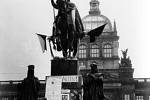 Fotografie z příjezdu okupačních vojsk v srpnu 1968 do Prahy. 