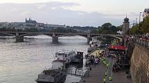 V sobotu večer se v Praze uskutečnil 4. ročník běžeckého závodu WE RUN PRAGUE