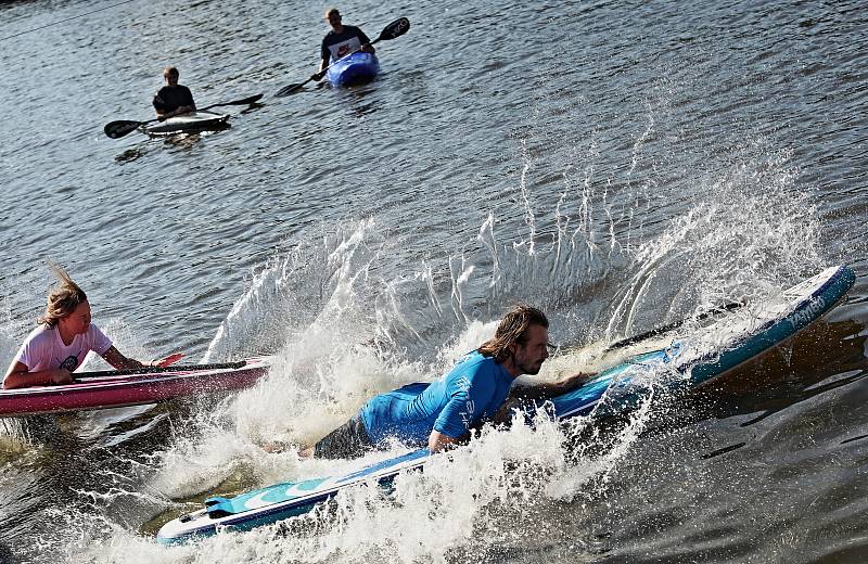 Prague Riverside Cross - exhibiční slalomový závod na Vltavě 3. září 2019.