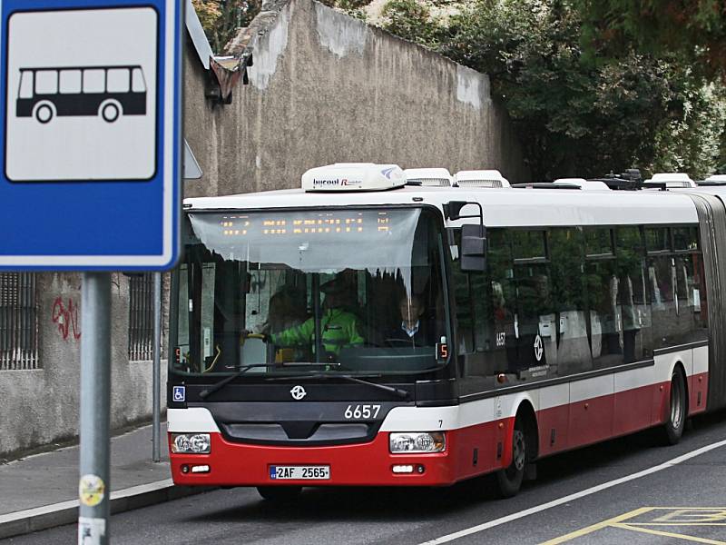 Autobusy v Praze. Ilustrační foto. 
