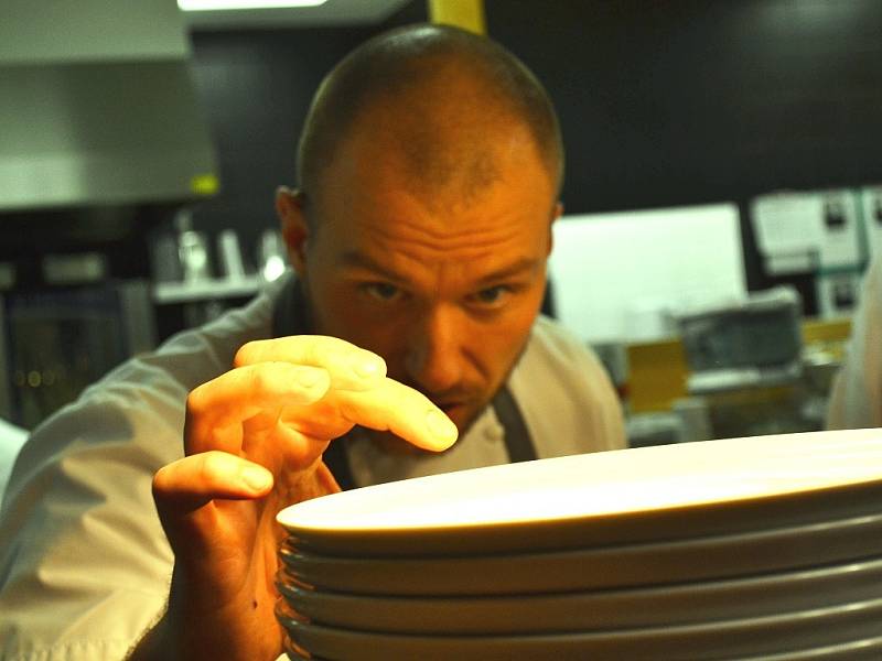 Festival Chef Time Fest: z kuchařského 'duelu' Jaroslav Žídek - Marek Raditsch v dejvické restauraci AvantGarde.