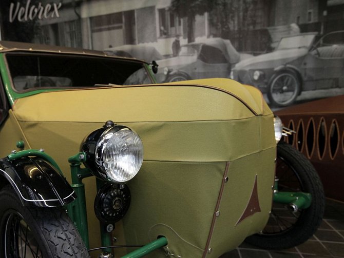 Národní technické muzeum představuje v dopravní hale od 13. dubna do 25. září 2016 legendární motorovou tříkolku naší minulosti – vozítka značky Velorex