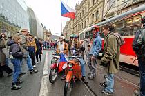 Na Národní třídě nechyběli ani Andrej Babiš, Alena Schillerová, Filip Turek, Petr Macinka, Zdeněk Hřib a další osobnosti.