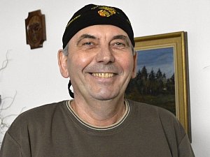 Strojvedoucí Rostislav Hůlka, kterého před rakovinou zachránila unikátní operace.