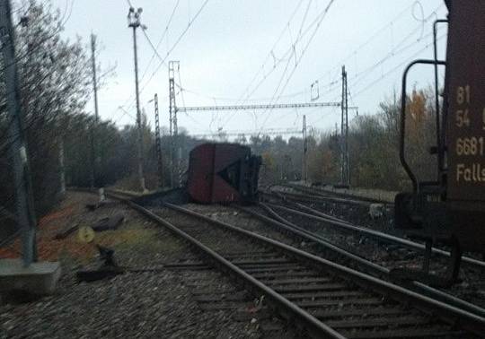 V Malešicích vykolejil nákladní vlak.