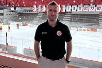 Bývalý vynikající hokejový útočník Jaroslav Bednář se stal novým sportovním ředitelem Slavie.