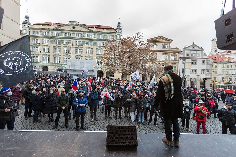 Akce hnutí Chcípl PES s názvem Devět kroků ke svobodě a happening nazvaný Odhalení ministra zdravotnictví Vlastimila Válka.