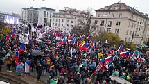 Demonstrace Kavčí hory 17. listopad 2022.