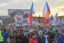 Demonstrace proti Andreji Babišovi na Letné 16. listopadu 2019.